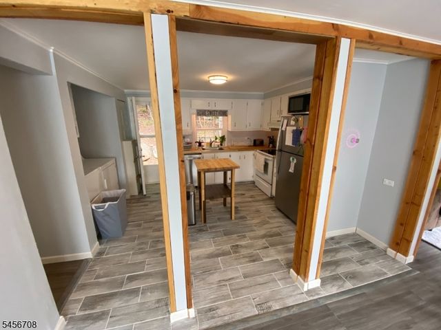 54 Northwood Dr, High Bridge Boro, NJ 08829