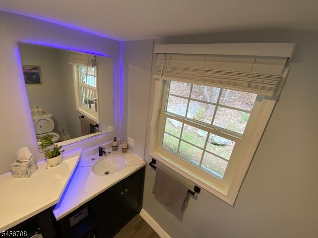 54 Northwood Dr, High Bridge Boro, NJ 08829