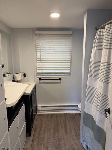 54 Northwood Dr, High Bridge Boro, NJ 08829