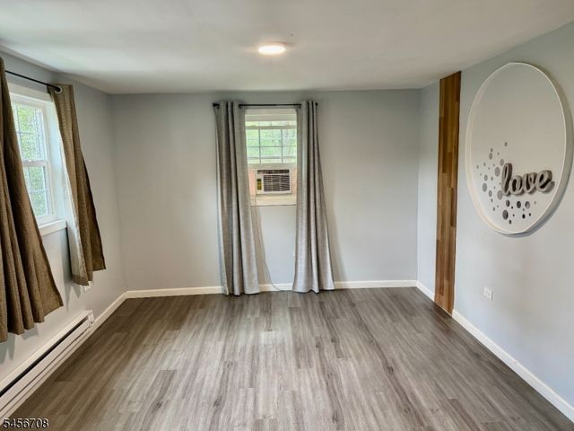 54 Northwood Dr, High Bridge Boro, NJ 08829