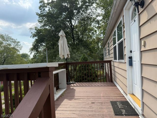54 Northwood Dr, High Bridge Boro, NJ 08829