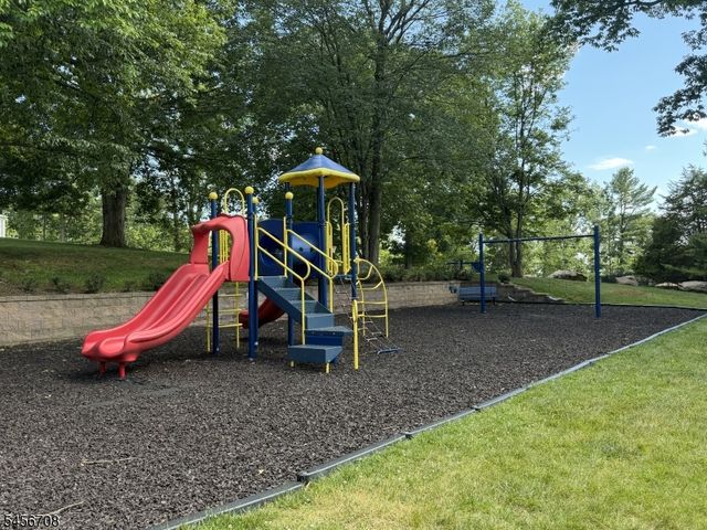 54 Northwood Dr, High Bridge Boro, NJ 08829