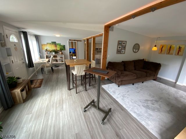 54 Northwood Dr, High Bridge Boro, NJ 08829