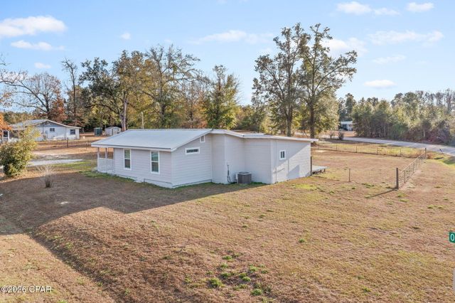 4895 Old Spanish Trail, Marianna, FL 32448