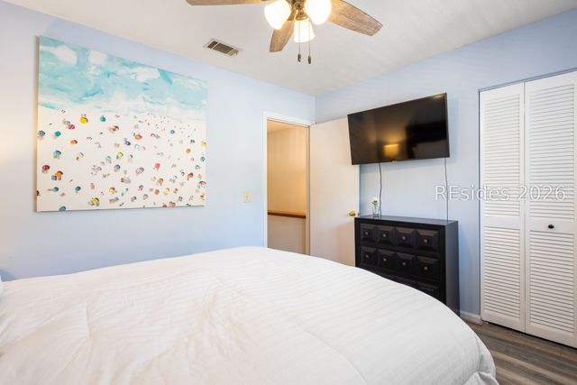 96 Mathews Dr Apt 164, Hilton Head Island, SC 29926