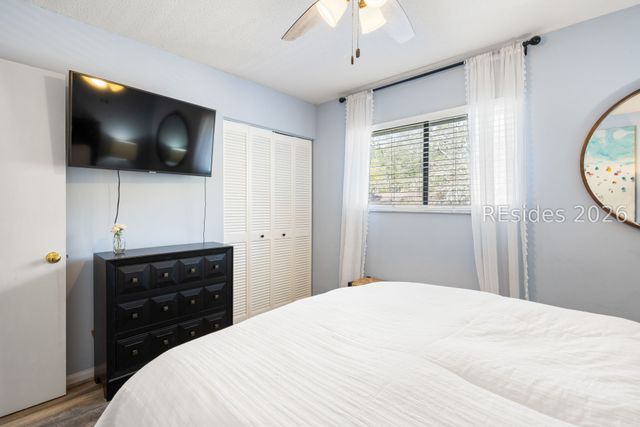 96 Mathews Dr Apt 164, Hilton Head Island, SC 29926