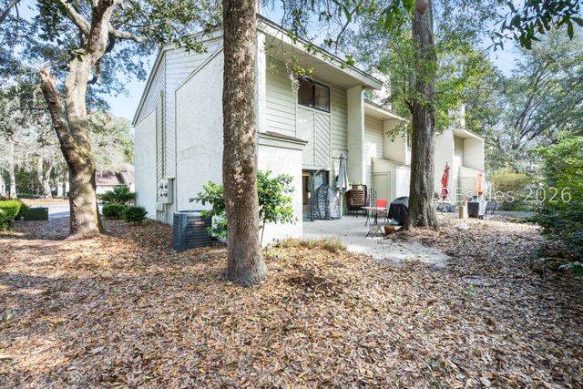 96 Mathews Dr Apt 164, Hilton Head Island, SC 29926