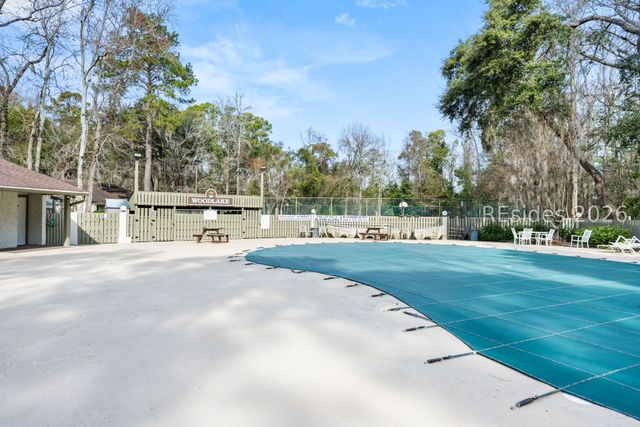 96 Mathews Dr Apt 164, Hilton Head Island, SC 29926