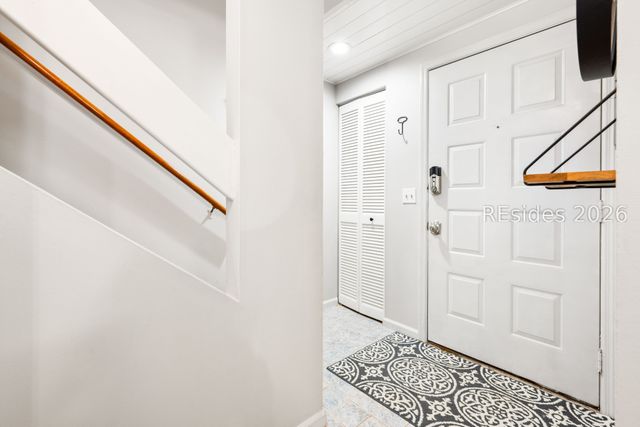 96 Mathews Dr Apt 164, Hilton Head Island, SC 29926