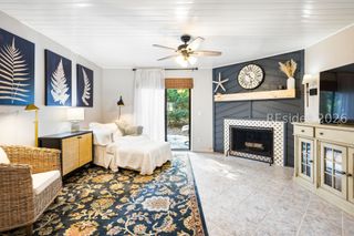 96 Mathews Dr Apt 164, Hilton Head Island, SC 29926