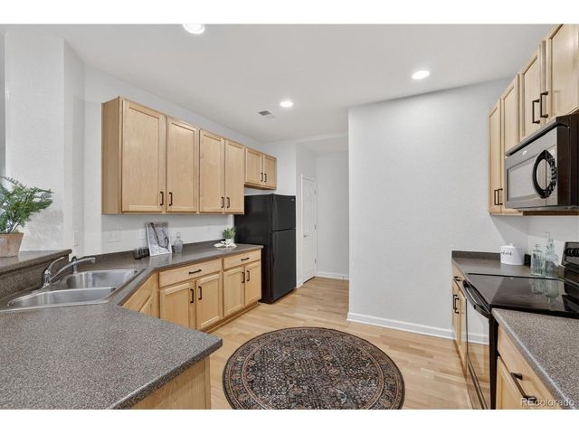 6377 S Xanadu Way, Englewood, CO 80111