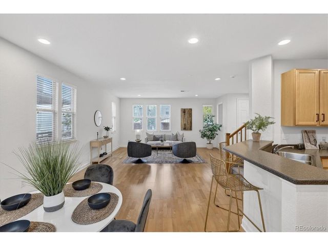 6377 S Xanadu Way, Englewood, CO 80111