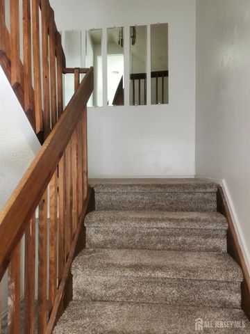 10 Nicholas Court, Spotswood, NJ 08884