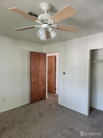 10 Nicholas Court, Spotswood, NJ 08884