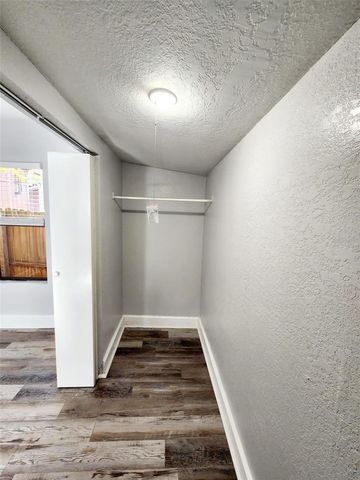 2801 18TH STREET N, St Petersburg, FL 33713
