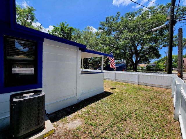 2801 18TH STREET N, St Petersburg, FL 33713