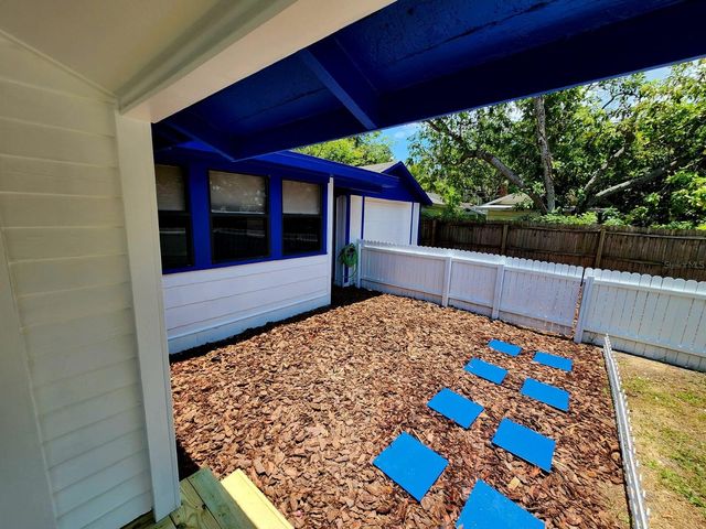 2801 18TH STREET N, St Petersburg, FL 33713