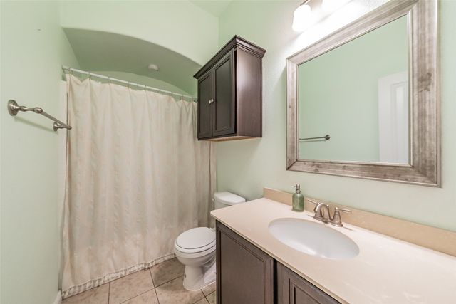 525 Foxcraft Drive, Fort Worth, TX 76131