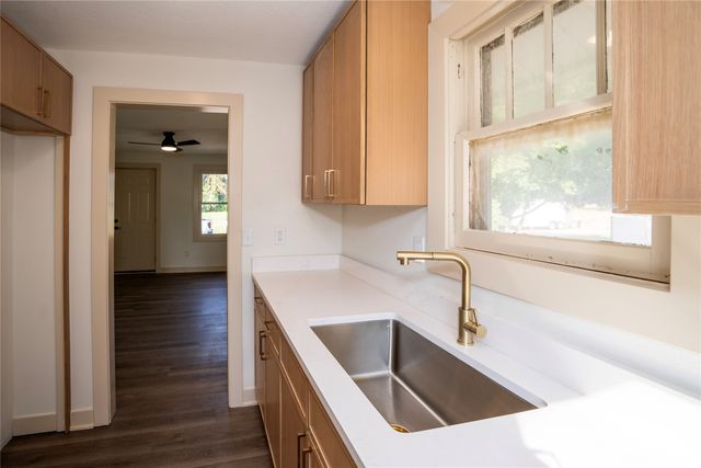 510 E 9th Street N, Newton, IA 50208