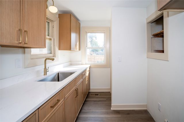 510 E 9th Street N, Newton, IA 50208