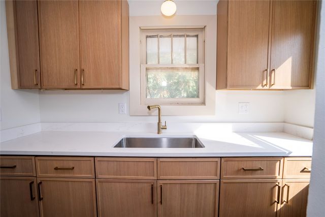 510 E 9th Street N, Newton, IA 50208