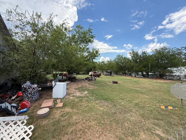 1716 SW 6th Avenue, Mineral Wells, TX 76067