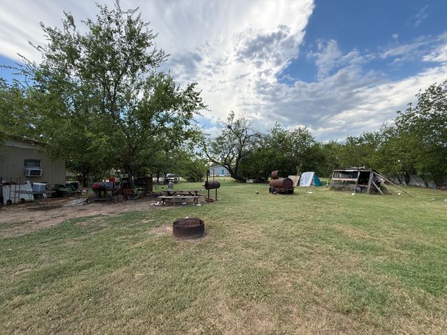 1716 SW 6th Avenue, Mineral Wells, TX 76067