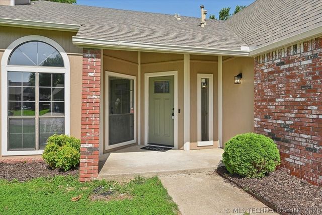1816 S Gardenia Avenue, Broken Arrow, OK 74012