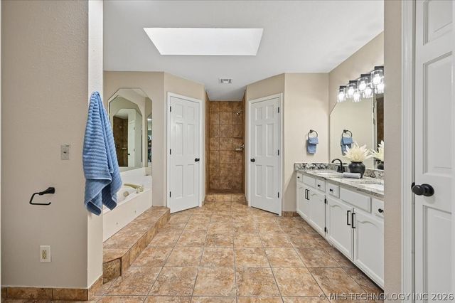 1816 S Gardenia Avenue, Broken Arrow, OK 74012