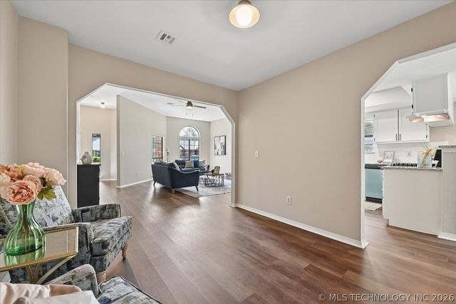 1816 S Gardenia Avenue, Broken Arrow, OK 74012