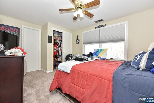 260 W Allendale Avenue, Allendale, NJ 07401