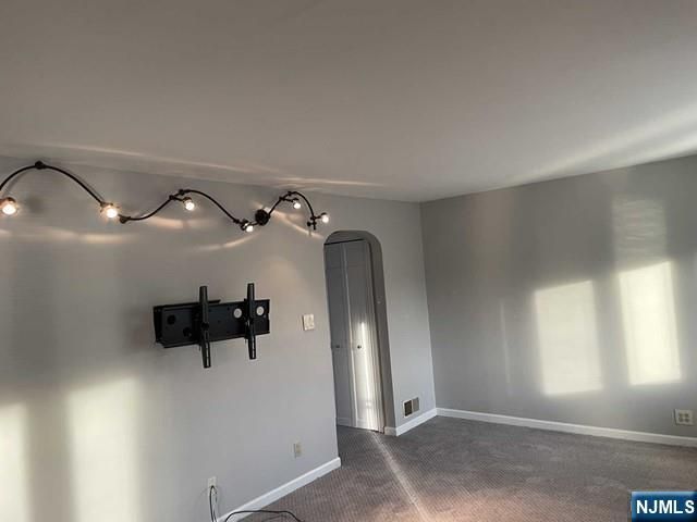 260 W Allendale Avenue, Allendale, NJ 07401