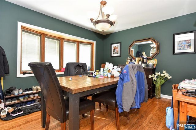 260 W Allendale Avenue, Allendale, NJ 07401