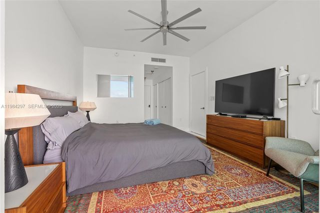 900 Biscayne Blvd 5602, Miami, FL 33132