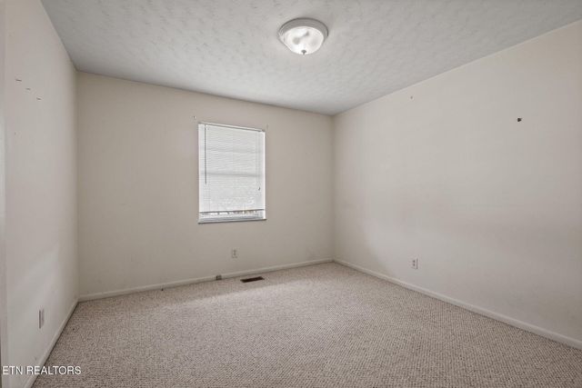 3413 N Fountaincrest Drive, Knoxville, TN 37918