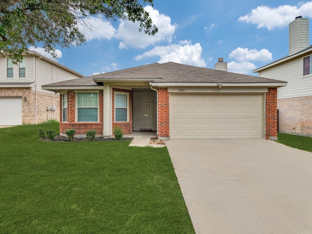 9436 Goldenview Drive, Fort Worth, TX 76244