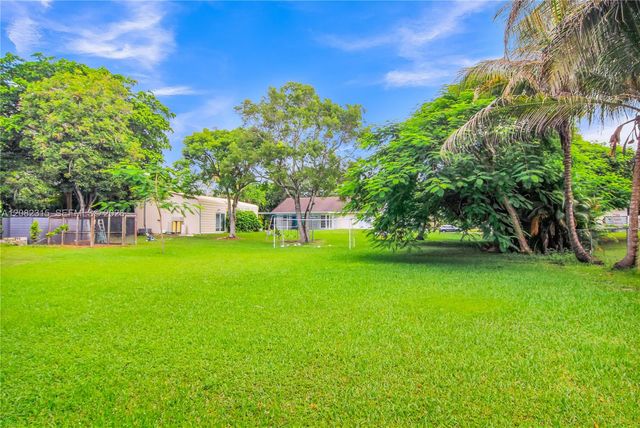 17110 SW 64th Court, Southwest Ranches, FL 33331