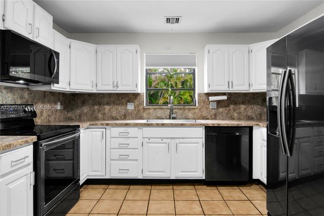 17110 SW 64th Court, Southwest Ranches, FL 33331