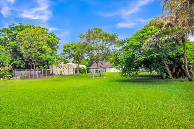 17110 SW 64th Court, Southwest Ranches, FL 33331