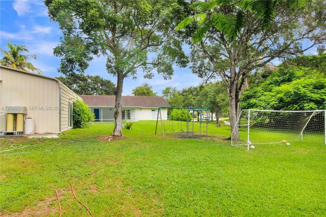 17110 SW 64th Court, Southwest Ranches, FL 33331