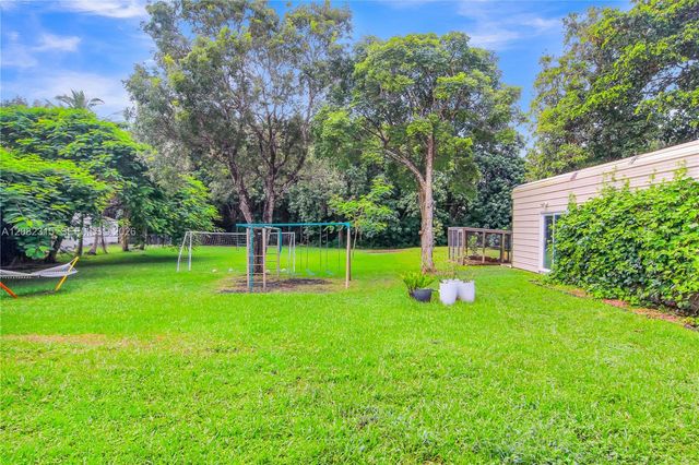 17110 SW 64th Court, Southwest Ranches, FL 33331