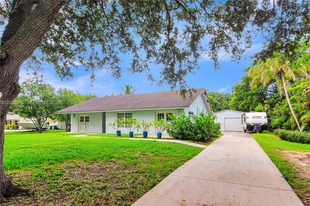 17110 SW 64th Court, Southwest Ranches, FL 33331