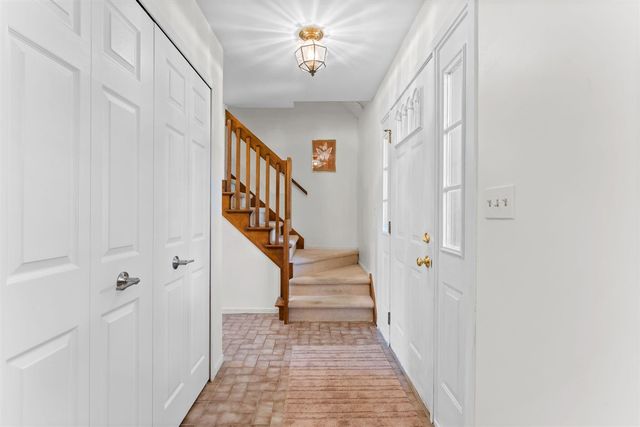 5819 Shagbark Drive, Ann Arbor, MI 48108