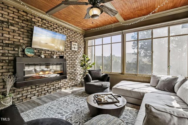 39 Wood Stork Court, Clayton, NC 27520