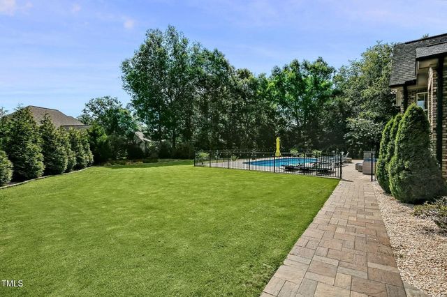 39 Wood Stork Court, Clayton, NC 27520