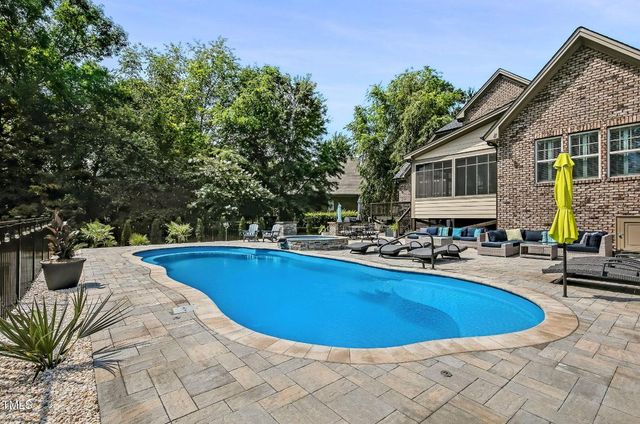 39 Wood Stork Court, Clayton, NC 27520