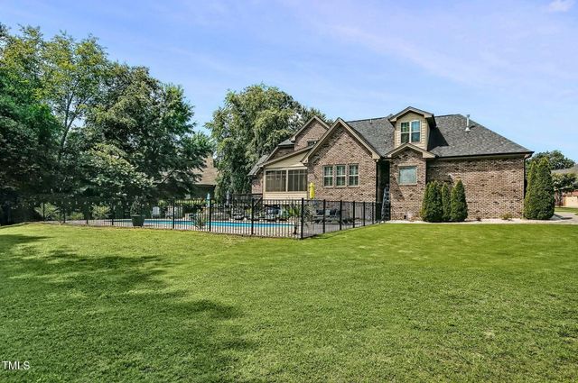 39 Wood Stork Court, Clayton, NC 27520