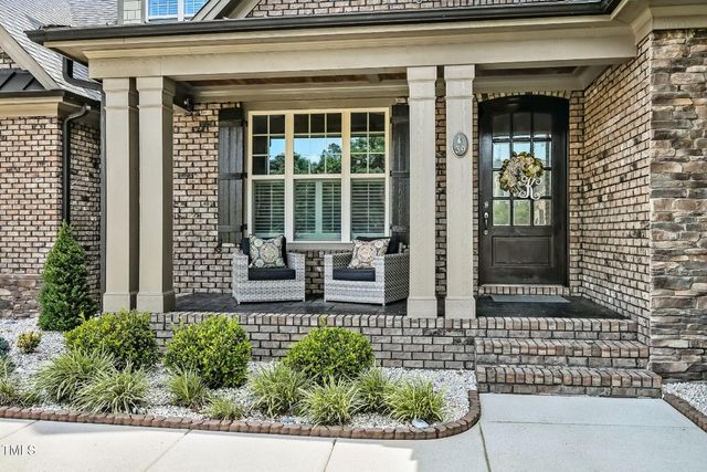 39 Wood Stork Court, Clayton, NC 27520