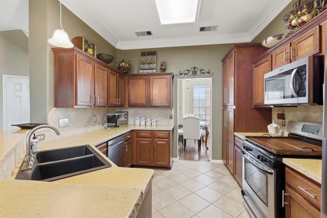 4838 Roaring Springs Road, Pasadena, TX 77505