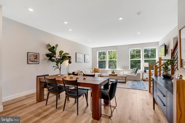 406 BROOKLAND GROVE DR NE, Washington, DC 20017